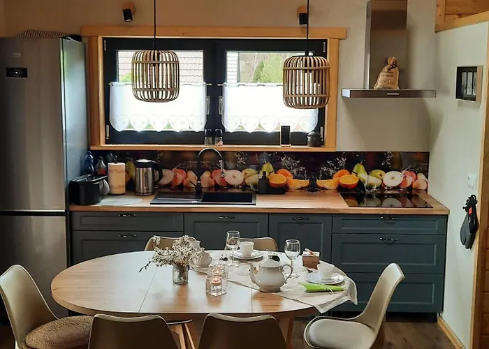 Ferienhaus Dom Caloroczny Pola W Sierakowie